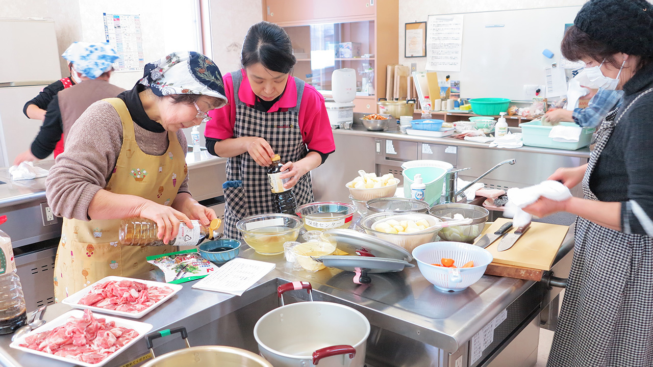「増毛醤油レシピによる試食会」の様子
