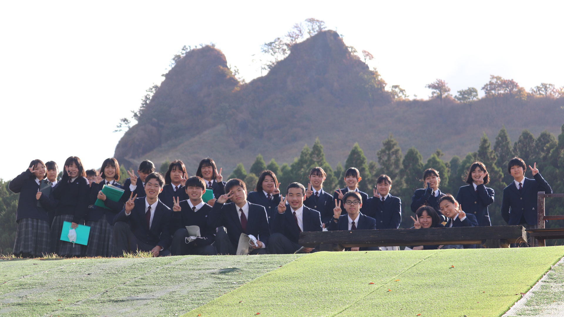 学生たちの集合写真