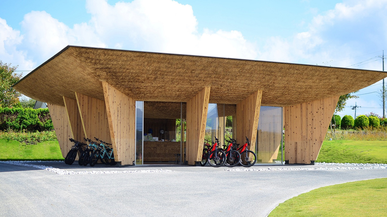 GREENable HIRUZENのために隈研吾氏が設計したサイクリングセンター