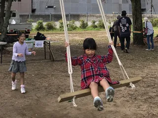 山口県宇部市の企業版ふるさと納税 泥んこ遊びや綱渡り 遊び方は無限大 子どものわんぱく遊びを応援する わくわくプレーパークうべ の運営 山口県宇部市の企業版ふるさと納税 泥んこ遊びや綱渡り 遊び方は無限大 子どものわんぱく遊びを応援する わくわくプレーパークうべ の運営