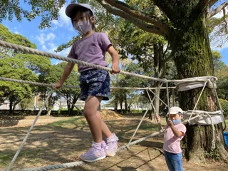 山口県宇部市の企業版ふるさと納税 泥んこ遊びや綱渡り 遊び方は無限大 子どものわんぱく遊びを応援する わくわくプレーパークうべ の運営 山口県宇部市の企業版ふるさと納税 泥んこ遊びや綱渡り 遊び方は無限大 子どものわんぱく遊びを応援する わくわくプレーパークうべ の運営